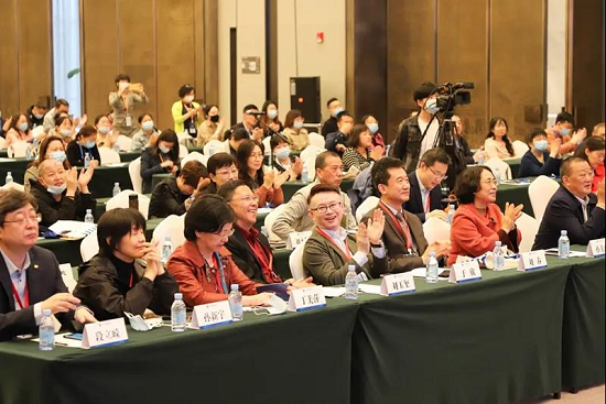 成都癲癇病醫院院內新聞：成都神康癲癇醫院特邀專家陳葵教授參加《第五屆CAAE癲癇共患病學術會議》